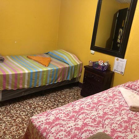 Hotel Alma Maya 危地马拉安地瓜 外观 照片