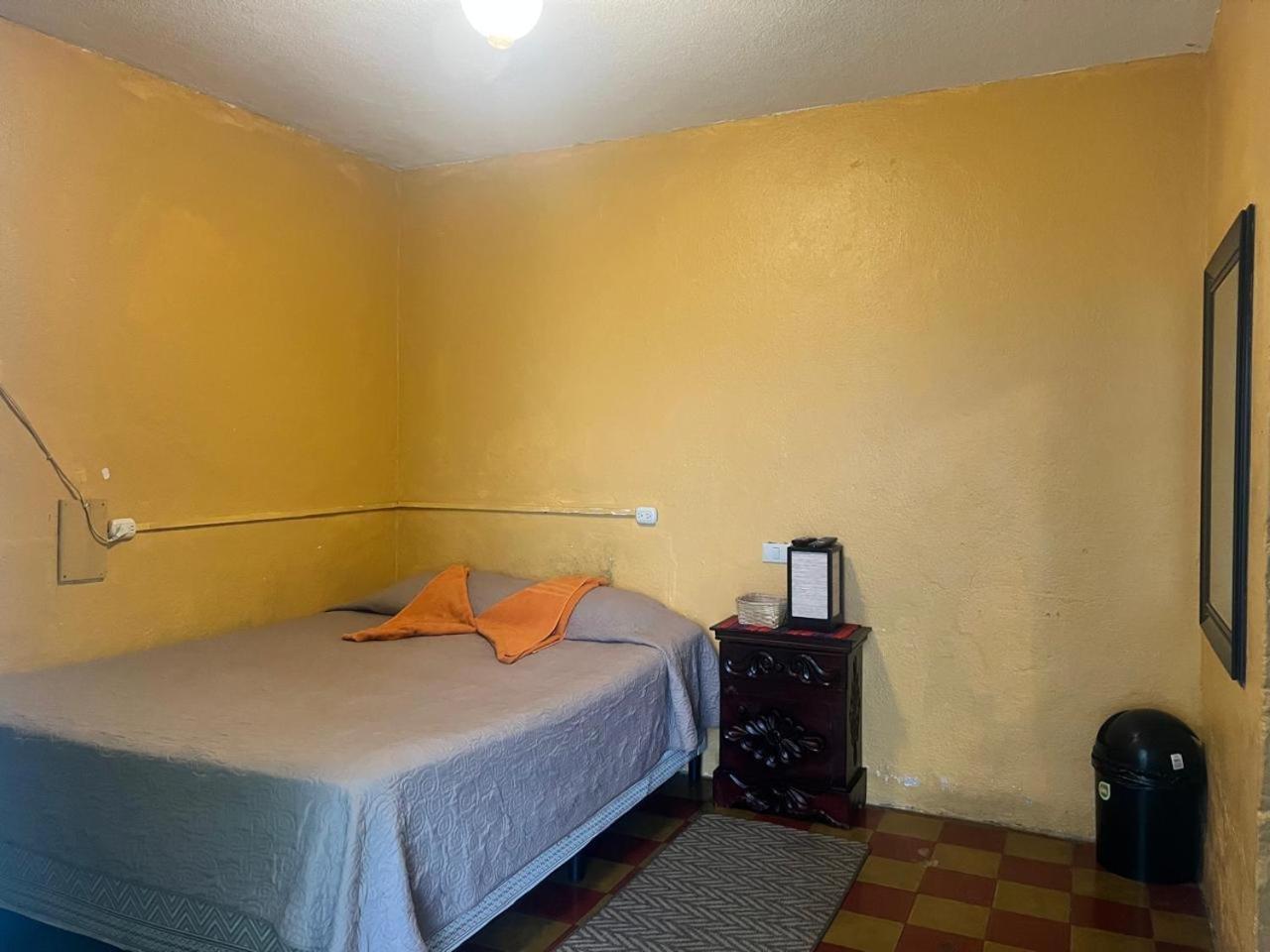 Hotel Alma Maya 危地马拉安地瓜 外观 照片
