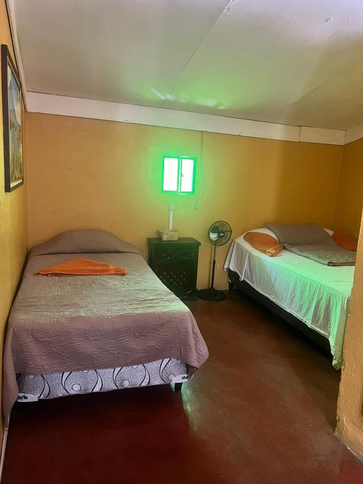 Hotel Alma Maya 危地马拉安地瓜 外观 照片