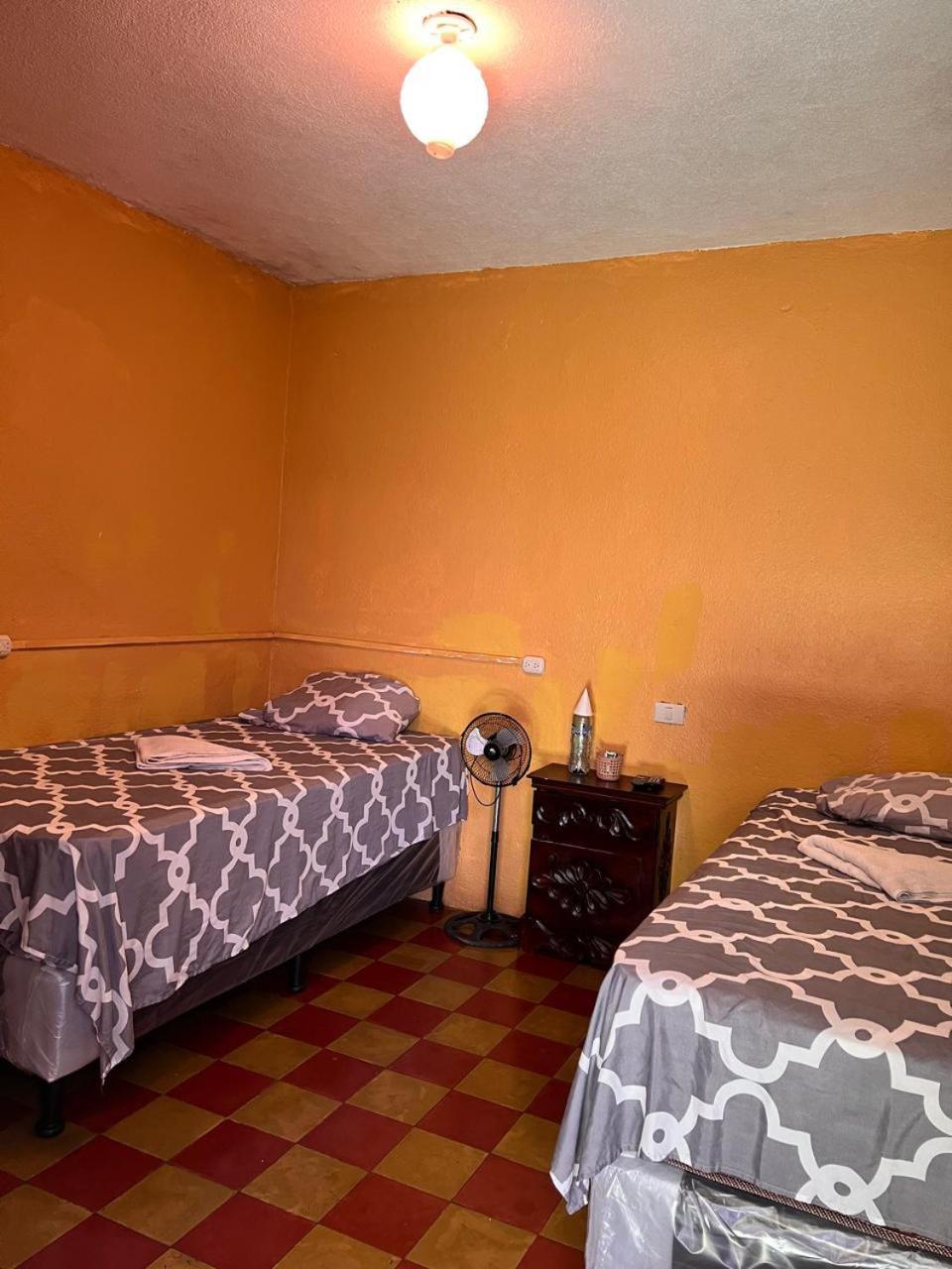 Hotel Alma Maya 危地马拉安地瓜 外观 照片